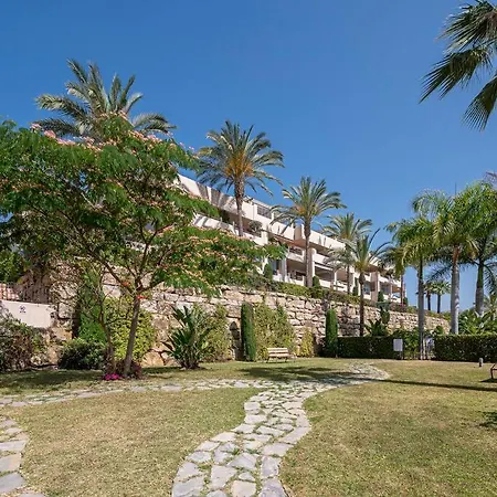 Enjoy Sea Views From 2br With Parking, Pool, Wifi Διαμέρισμα *