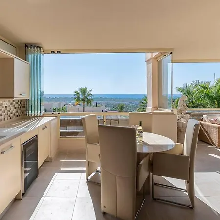 Enjoy Sea Views From 2br With Parking, Pool, Wifi *