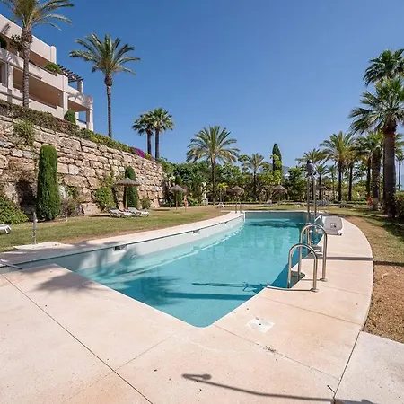 アパート Enjoy Sea Views From 2br With Parking, Pool, Wifi エステポナ